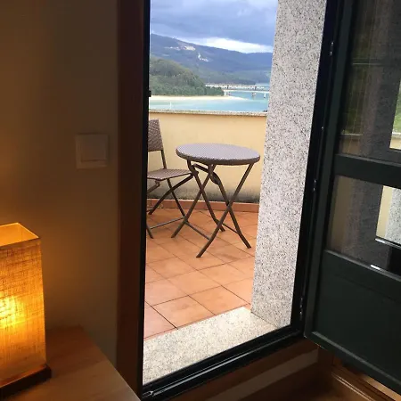 En Porto Do Barqueiro Con Terraza Mirando Al Mar 아파트